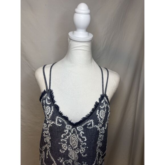Endless Rose Sequin Embroidered Floral Sleeveless Top Womens Going Out NWOT - Picture 4 of 7